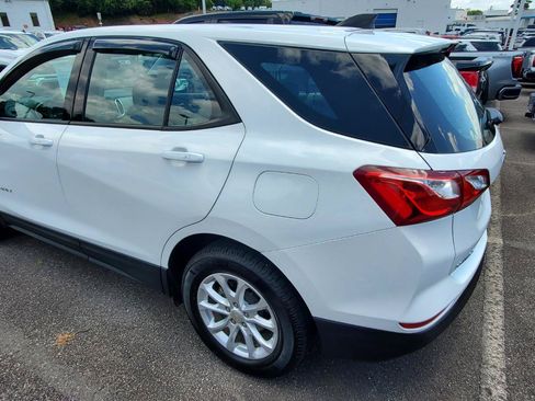 Used 2019 Chevrolet Equinox LS AWD/4WD image 8