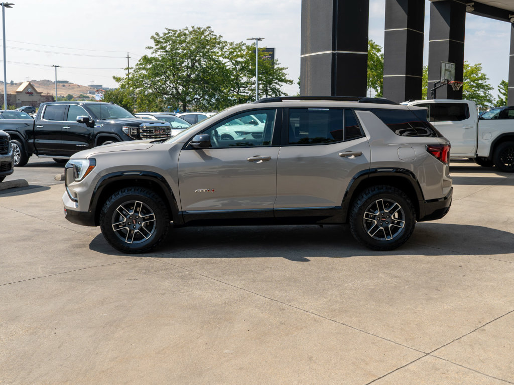 Certified 2026 GMC Terrain AT4 AWD/4WD image 5