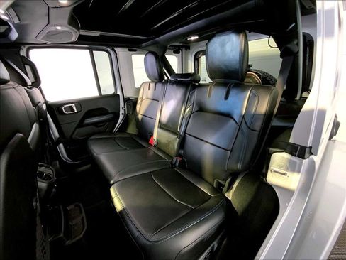 Used 2024 Jeep Wrangler Unlimited Rubicon 4xe AWD/4WD image 24