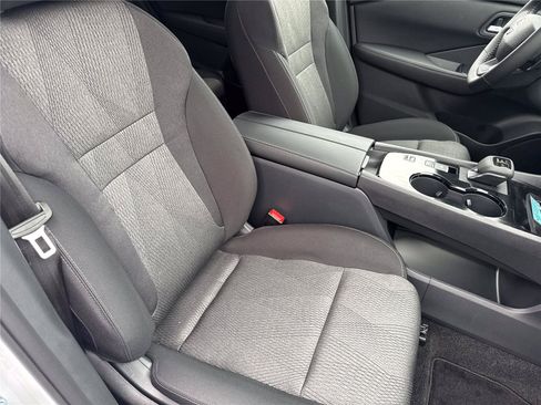 New 2026 Nissan Rogue SV w/ Cold Weather Package FWD image 34