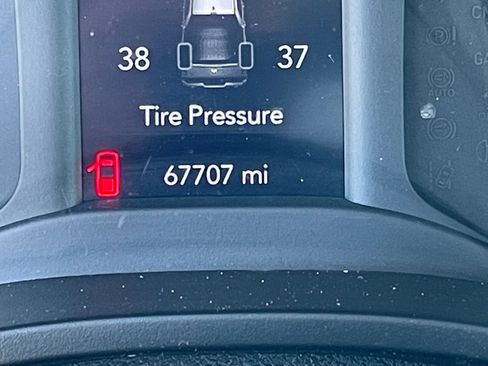 Used 2019 RAM 1500 Big Horn image 15