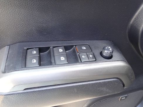 Used 2020 Toyota Tacoma Limited AWD/4WD image 16