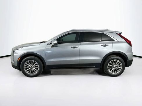 Used 2025 Cadillac XT4 Premium Luxury FWD image 3