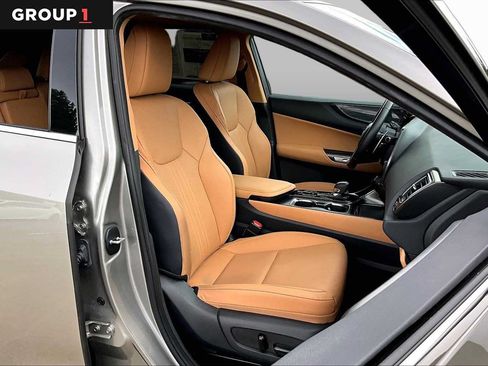 Used 2025 Lexus NX 250 FWD w/ Accessory Package (2T) image 8