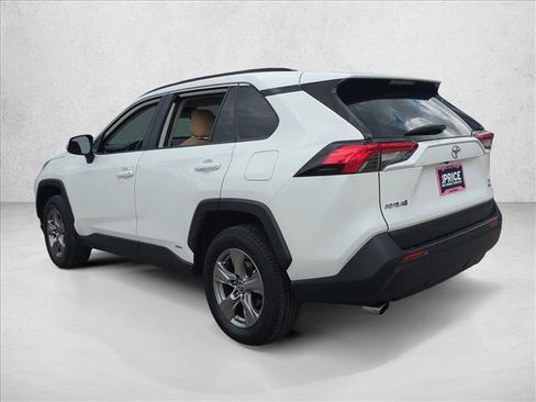 Used 2025 Toyota RAV4 XLE w/ Convenience Package AWD/4WD image 8