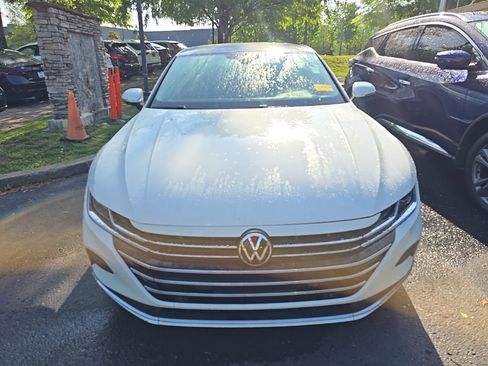 Used 2021 Volkswagen Arteon SE image 3