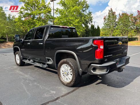 Used 2023 Chevrolet Silverado 2500 High Country w/ Z71 Off-Road Package AWD/4WD image 6