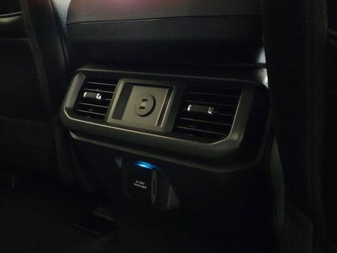 Used 2025 Ford F150 Lariat AWD/4WD image 10