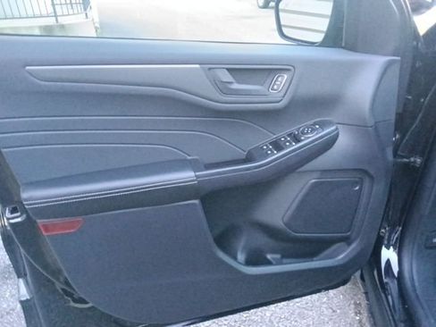 New 2026 Ford Escape Active w/ Cold Weather Package FWD image 11