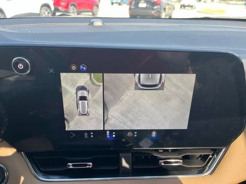 Used 2026 Chevrolet Equinox ACTIV w/ Convenience Package III FWD image 28