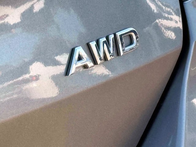 Used 2018 Nissan Rogue S AWD/4WD image 11