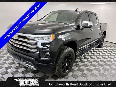 Used 2022 Chevrolet Silverado 1500 High Country w/ Technology Package image 1