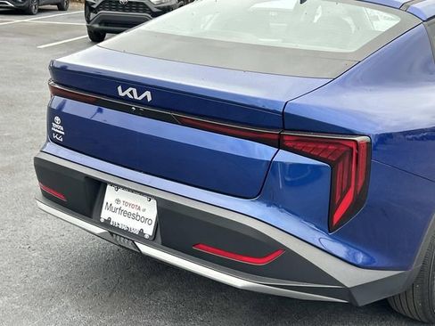 Used 2025 Kia K4 LXS image 11