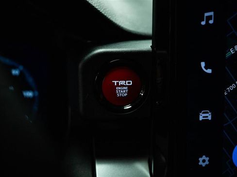 Used 2025 Toyota Tacoma TRD Off-Road w/ TRD Off Road Upgrade Package image 17