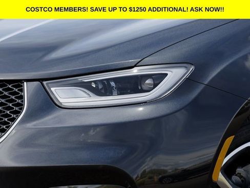 New 2026 Chrysler Pacifica Pinnacle AWD/4WD image 10