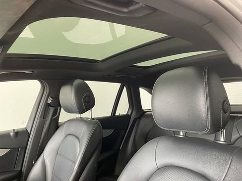 Used 2019 Mercedes-Benz GLC 300 GLC 300 image 4