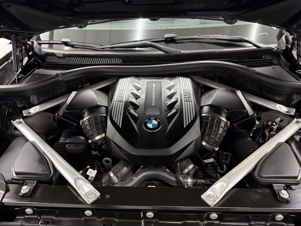 Used 2022 BMW X7 M50i AWD/4WD image 39