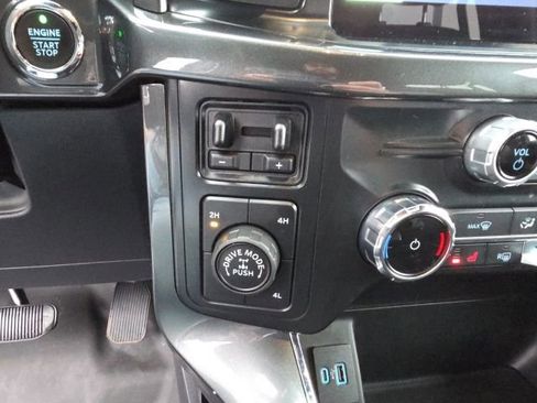 Used 2022 Ford F150 XLT w/ Equipment Group 302A High image 25