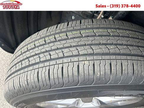 Certified 2025 Toyota RAV4 XLE image 25