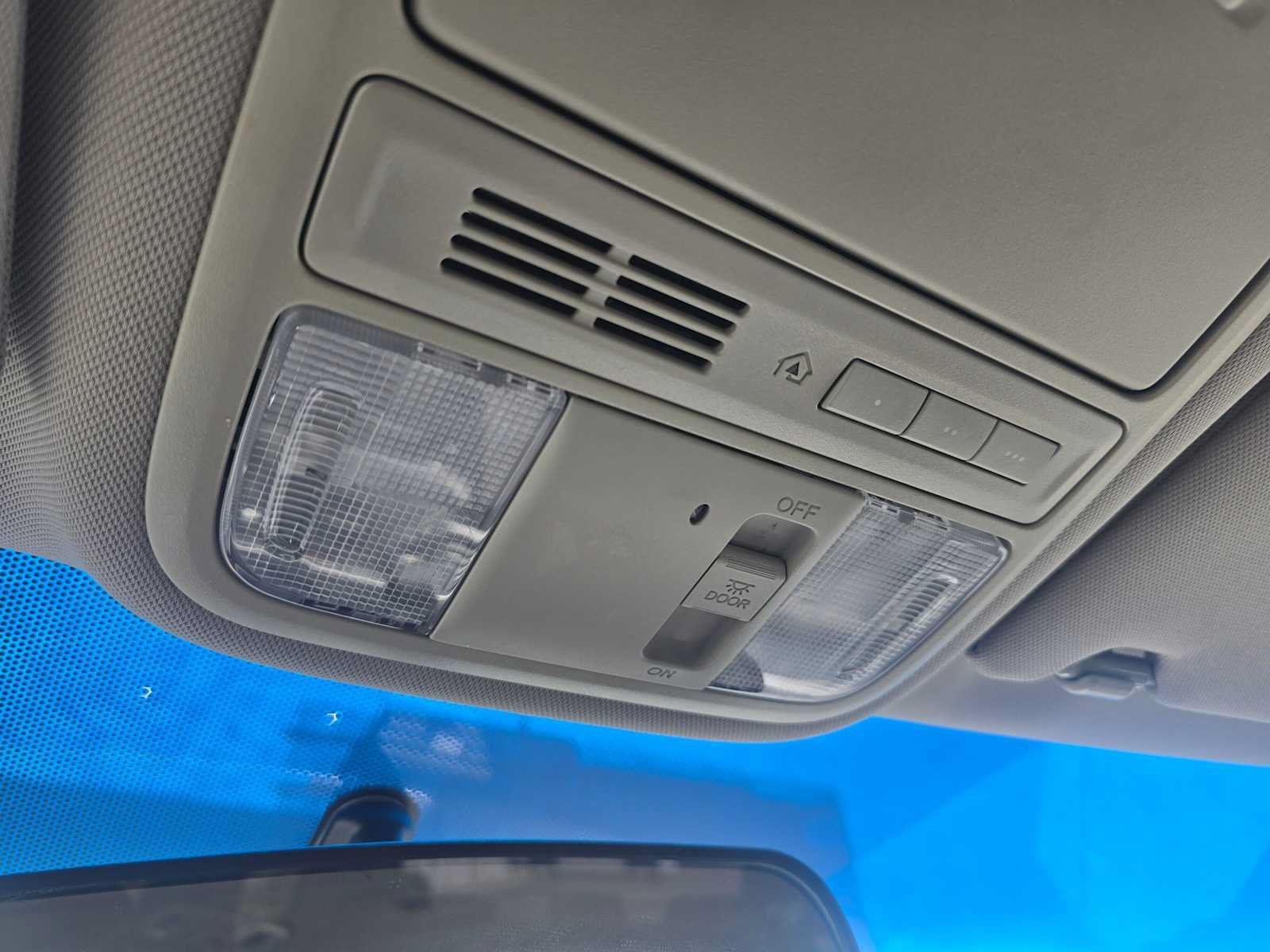 Used 2016 Honda Odyssey SE image 34