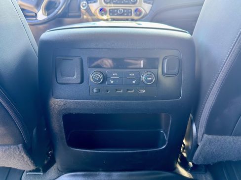 Used 2019 GMC Yukon XL Denali w/ Open Road Package image 30