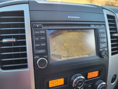 Used 2021 Nissan Frontier PRO-4X w/ Pro-4x Utility Package image 17