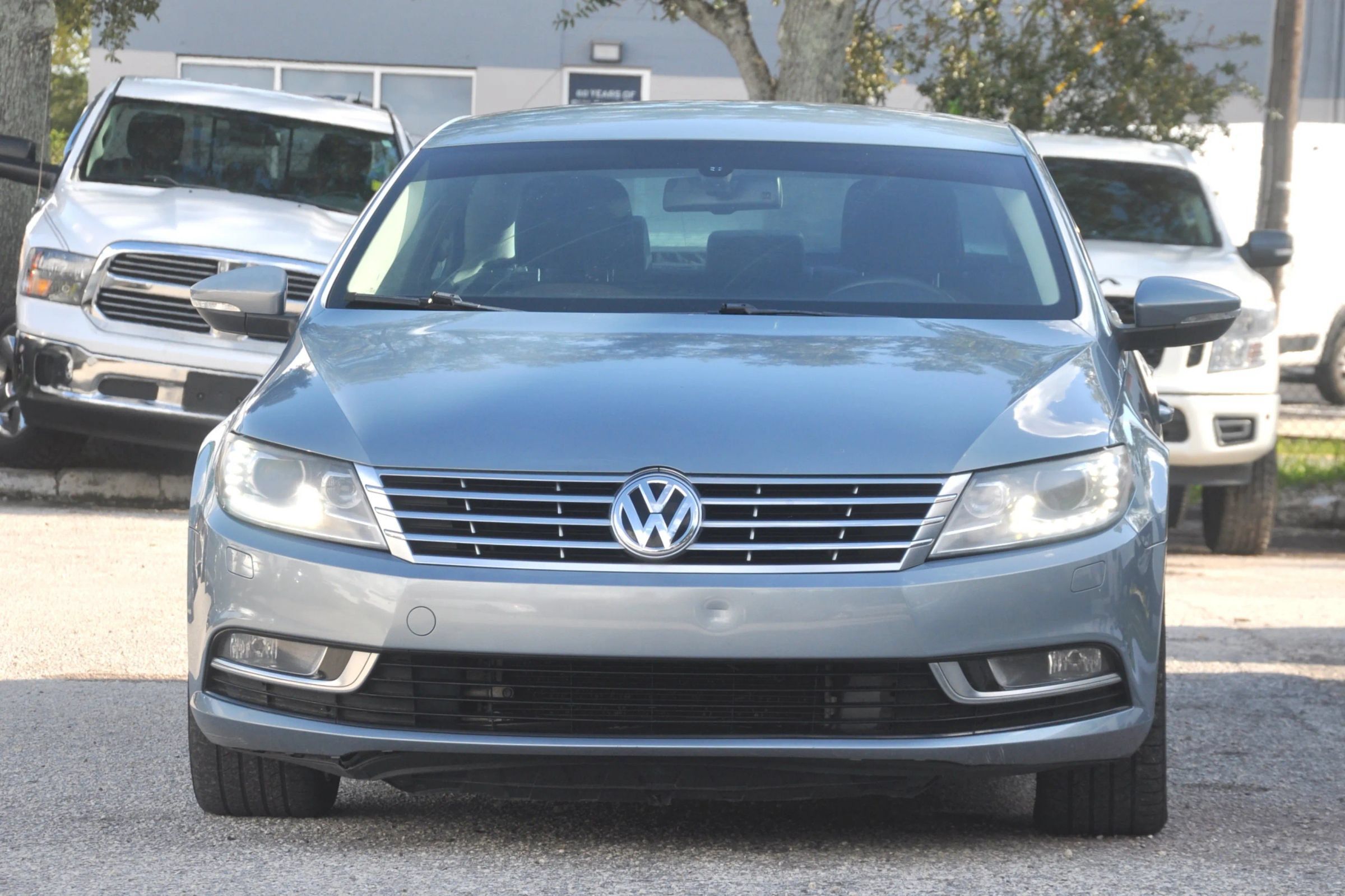 Used 2013 Volkswagen CC Sport FWD image 3