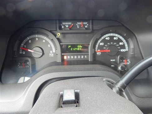 Used 2014 Ford E-350 and Econoline 350 Super Duty image 18