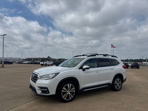 Used 2020 Subaru Ascent Limited w/ Popular Package #3 AWD/4WD image 10
