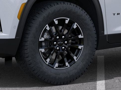 New 2026 Chevrolet Traverse Z71 w/ Enhanced Driving Package AWD/4WD image 33