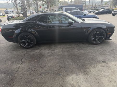 Used 2022 Dodge Challenger SRT Hellcat image 8