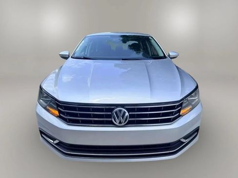 Used 2016 Volkswagen Passat 1.8T S FWD image 3