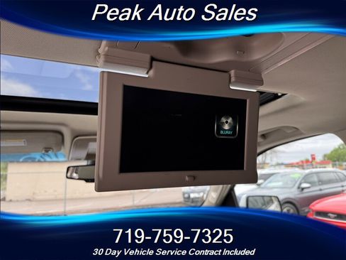 Used 2015 Chevrolet Suburban LT AWD/4WD image 28