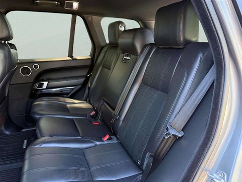 Used 2016 Land Rover Range Rover HSE AWD/4WD image 13