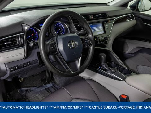 Used 2018 Toyota Camry LE FWD image 4