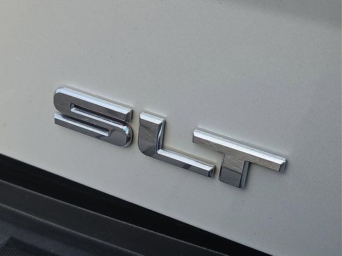 Certified 2018 GMC Sierra 1500 SLT image 8