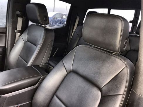 Used 2024 Chevrolet Colorado LT image 11