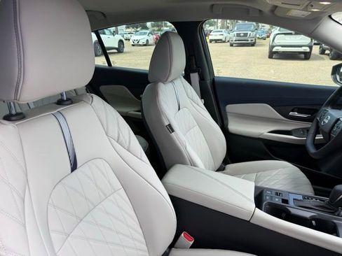 New 2026 Nissan Sentra SL w/ Floor Mat Package FWD image 25