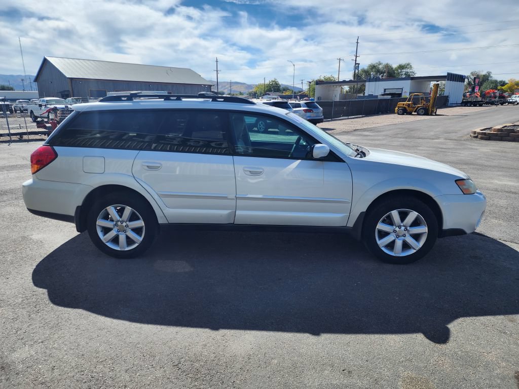 Used 2007 Subaru Outback 2.5i Limited w/ Popular Equipment Group 1D AWD/4WD image 4