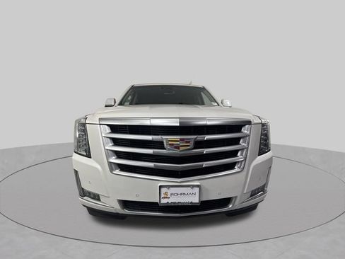 Used 2019 Cadillac Escalade ESV Luxury AWD/4WD image 27