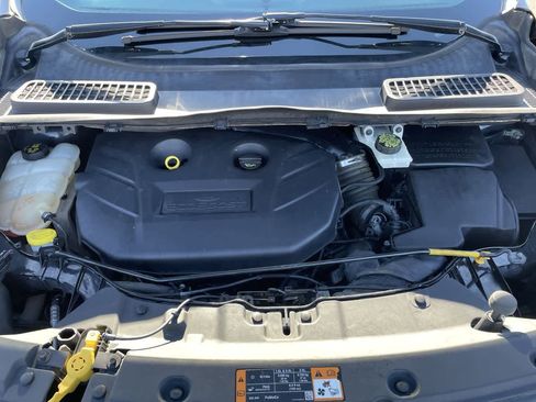 Used 2015 Ford Escape SE w/ Equipment Group 201A image 29