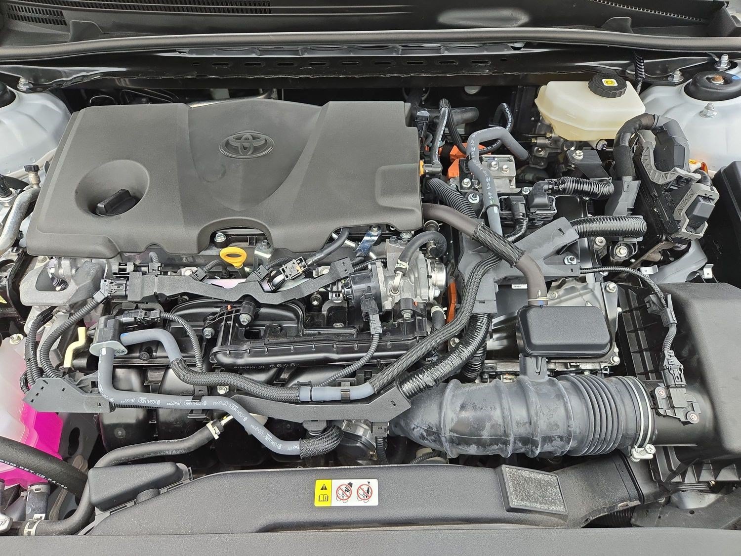 Certified 2025 Toyota Camry SE FWD image 32