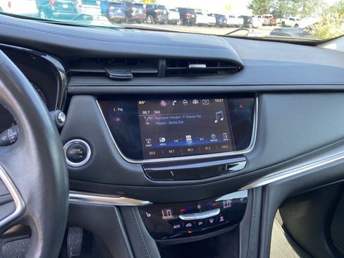 Used 2017 Cadillac XT5 Luxury w/ LPO, Wheel Lock Package FWD image 43