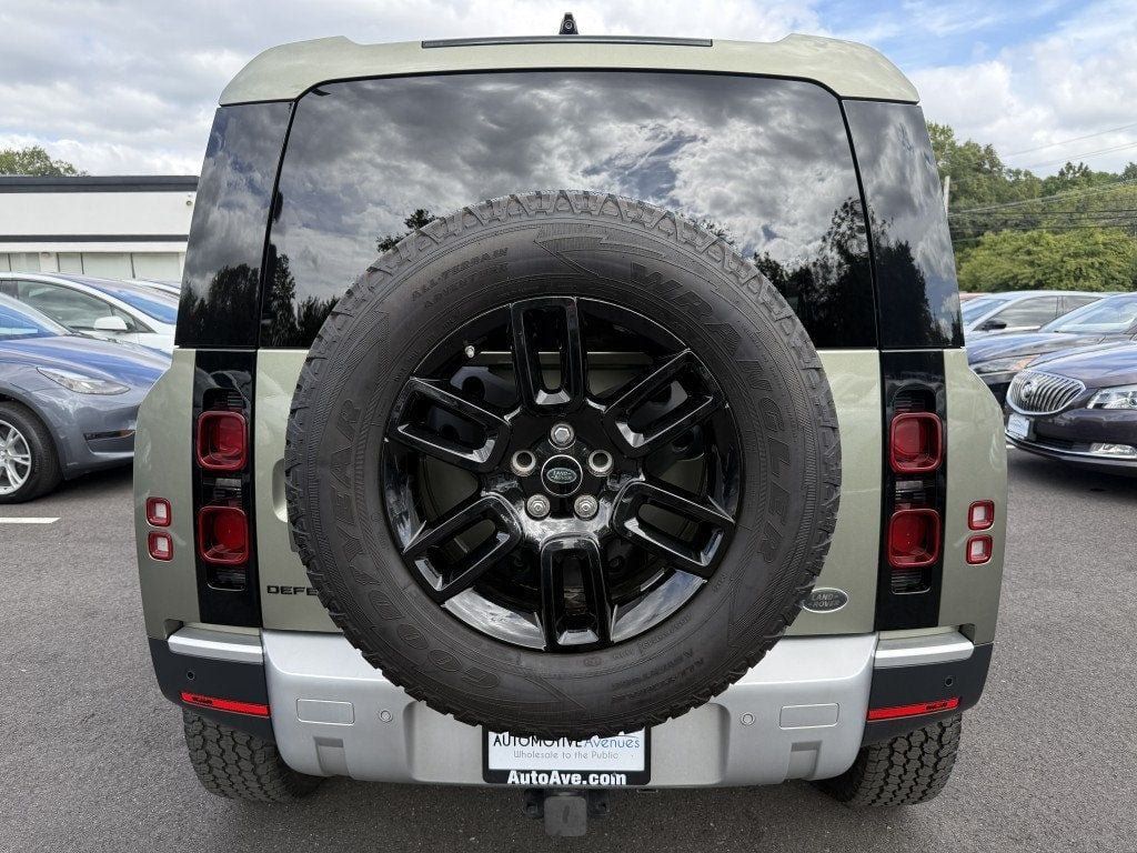 Used 2020 Land Rover Defender 110 S AWD/4WD image 5