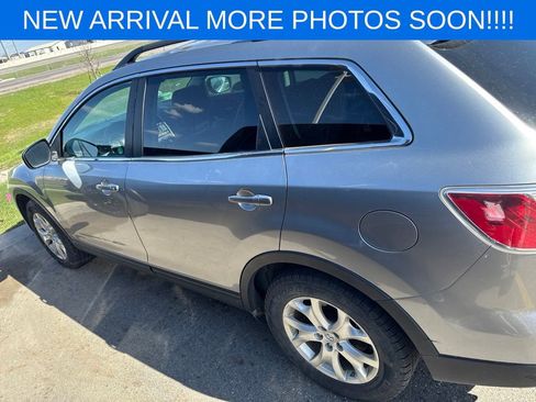 Used 2011 MAZDA CX-9 Touring w/ Moonroof & Bose Audio Pkg AWD/4WD image 5