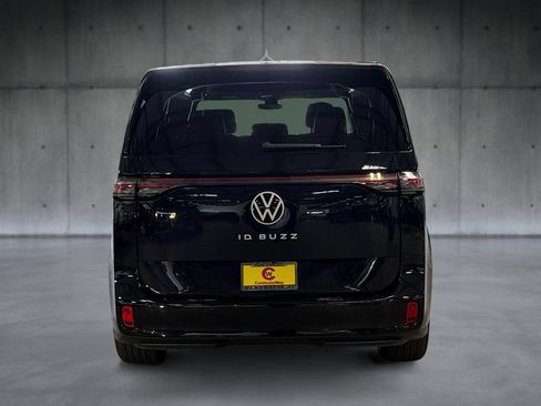 New 2025 Volkswagen ID. Buzz Pro S RWD image 4
