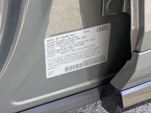 Used 2024 Audi SQ5 Premium Plus w/ S Sport Package image 30