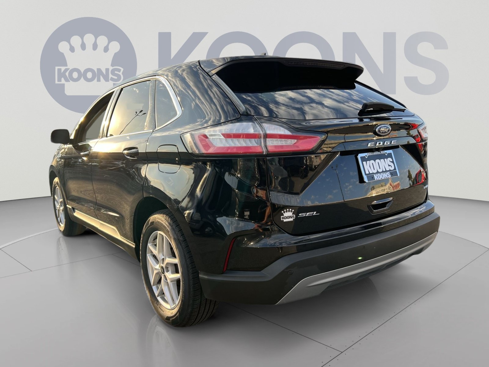 Used 2024 Ford Edge SEL AWD/4WD image 4