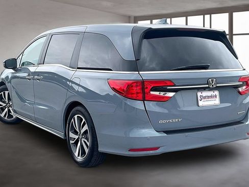 Used 2023 Honda Odyssey Touring image 4