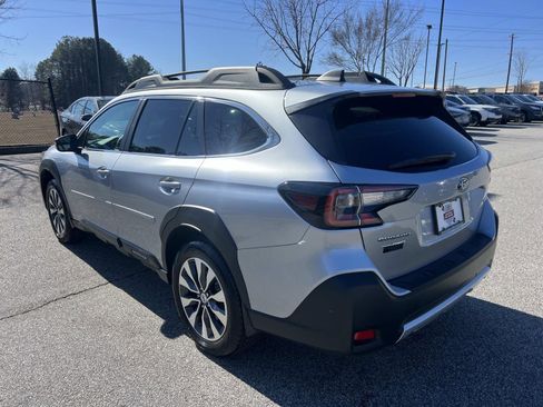 Certified 2025 Subaru Outback Limited w/ Popular Package #2 image 5